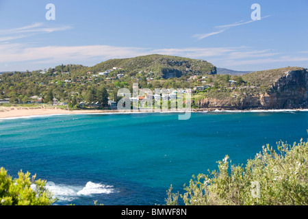 Avalon Beach und Bangalley Headland an Sydneys nördlichen Stränden, mit Tasmansee, Sydney, NSW, Australien Frühling 2008 Stockfoto