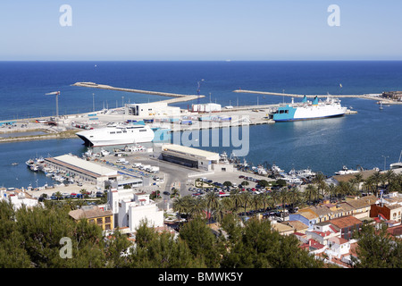 Denia-Alicante Spanien hohe Ansicht Marina und Mittelmeer Stockfoto