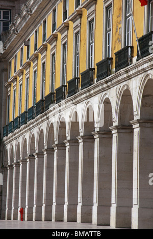 Detail der Bögen im Praça Comércio, Lissabon, Portugal Stockfoto