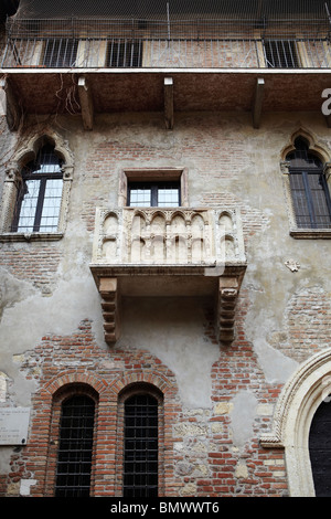 Balkon im Casa de Giulietta (Julias Haus) in Verona, Italien Stockfoto