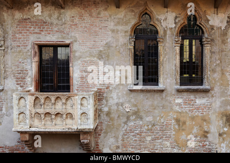 Balkon im Casa de Giulietta (Julias Haus) in Verona, Italien Stockfoto