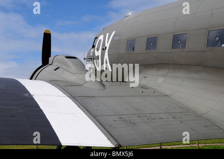 SNAFU Express USAAF Douglas C 47 Dakota auf dem Display im Merville Battery Museum in der Normandie Frankreich Stockfoto