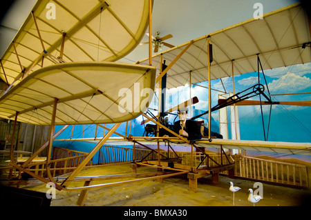 Nachbau des ersten Flugzeugs von Wilbur Wright am Wilbur Wright Geburtshaus und Museum in der Nähe von Millville, Indiana geflogen Stockfoto