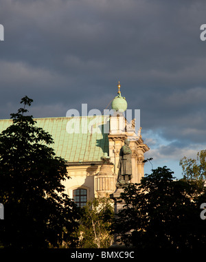 Statue von Adam Mickiewicz in Warschau in Polen. Berühmte Dichter und Patriot Stockfoto