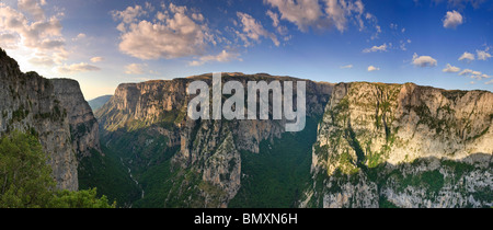 Griechenland, Epirus Stammes, Zagorohoria Berge, Vikos Schlucht Nationalpark (tiefste Schlucht der Welt) Stockfoto