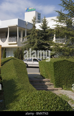 Albena Resort, moderne Architektur zwischen Bäumen, Balkan, Bulgarien, Osteuropa Stockfoto