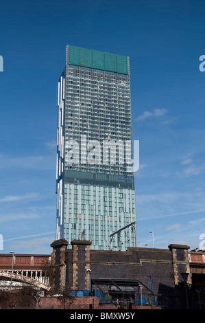 Das Hilton Hotel (Beetham Tower) von Castlefield gesehen. Stockfoto