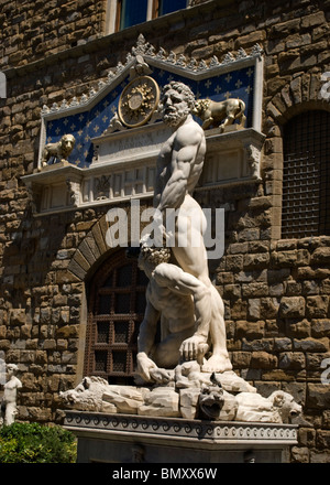 "Hercules and Grab", nach Bandinelli. -Statue vor dem Palazzo Vecchio, Florenz, Italien Stockfoto