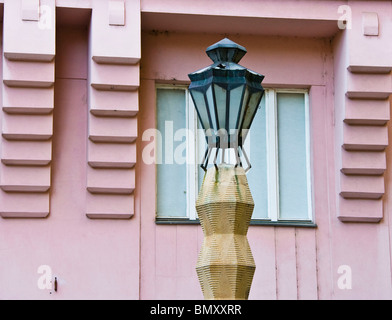 Detail der Welten nur kubistischen Laternenpfahl Jungmannovo Namesti Prag Tschechische Republik Europa Stockfoto