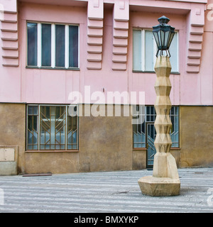 Welten nur kubistischen Laternenpfahl von Emil Kralicek Jungmannovo Namesti Prag Tschechische Republik Europa Stockfoto