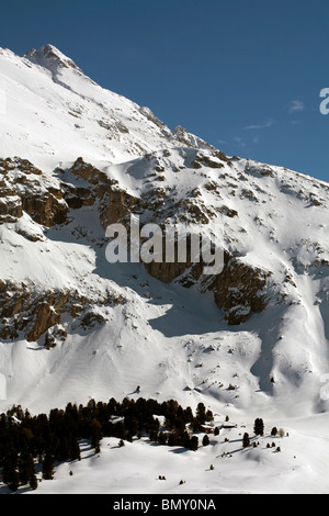 Sasso Piatto Plattkofels Sasplat Schnee eingereicht und Klippen Selva Val Gardena-Dolomiten-Italien Stockfoto