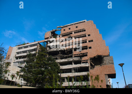 Regierungsgebäude in 1999 von der NATO bombardiert und Links intakt Mitteleuropa der Belgrad-Serbien Stockfoto