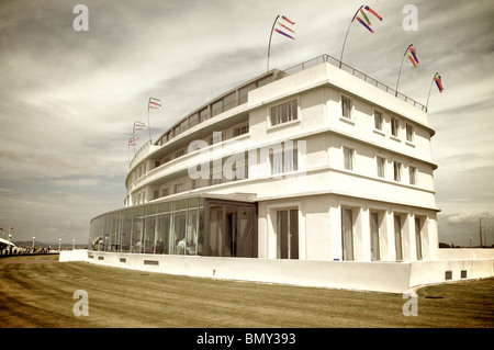 Art-Deco-Midland Hotel auf Morecambe direkt am Meer Stockfoto