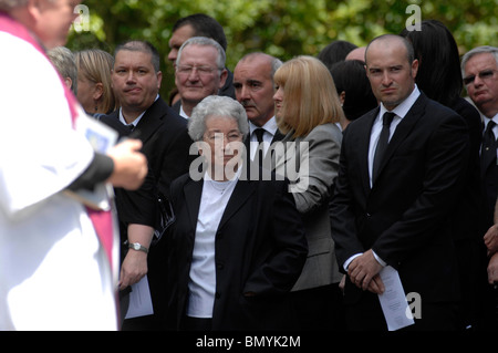 Beerdigung des ehemaligen Stereophonics-Schlagzeuger Stuart Cable in seiner Heimatstadt Aberdare in South Wales Valleys. Stockfoto