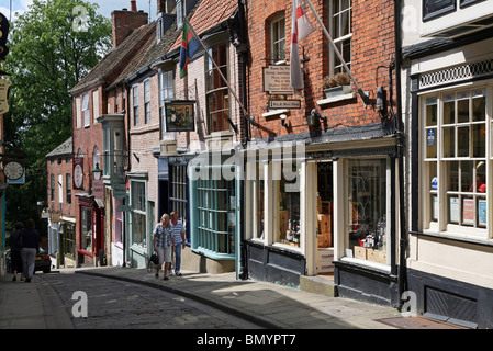 Steile Hügel, beliebten touristischen Straße in der historischen Stadt von Lincoln Stockfoto