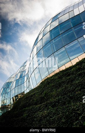 Die Sage Gateshead. Live-Musik-Treffpunkt und Zentrum für musikalische Bildung von Norman Foster entworfen. Stockfoto