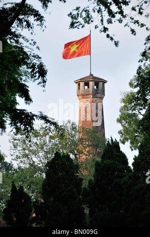 Kinderbett Co Turm, Armeemuseum, Hanoi, Vietnam Stockfoto