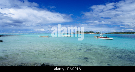 Blaue Lagune im Blue Bay. Insel Mauritius. Indischer Ozean Stockfoto