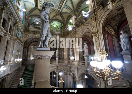 Wien Oper Haupt-Foyer und Lobby, Wien, Österreich Stockfoto