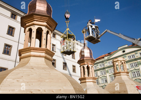 Bau einer neuen Zwiebelturm für eine Barock-Gebäude-Prag Stockfoto