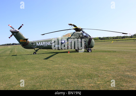 Restaurierte Vietnam Ära UH - 34D "Stinger" Hubschrauber Long Island NY Stockfoto