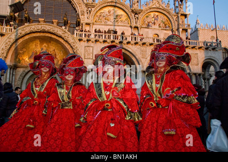 Italien, Venedig Karnevalsmaske und Kostüm Stockfoto