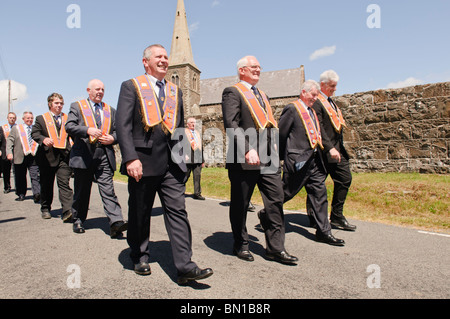 27.Juni 2010, Drumcree, Portadown. LOL Nr. 1 in einem Versuch zurück in Portadown über die Garvaghy Road, um fortzufahren. Stockfoto