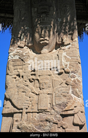 Maya Ruinen, Grand Plaza, steinerne Stele (8. Jahrhundert), Quirigua, Guatemala Stockfoto