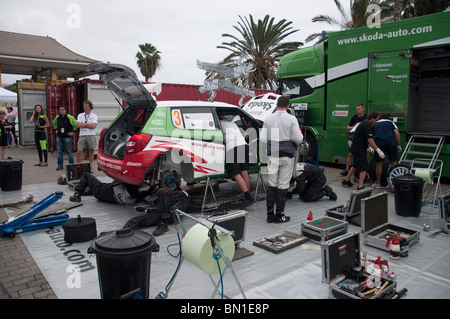 Ein Rallye-Auto auf der 2010 Rally Islas Canarias (29. April und 1. Mai 2010) in Las Palmas, Gran Canaria, Spanien. Stockfoto