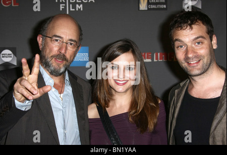 RICHARD SCHIFF RACHAEL LEIGH COOK JOSH APPIGNANESI CREATIVE COALITION PRÄSENTIERT DIE PREMIERE DES UNGLÄUBIGEN HOLLYWOOD LOS Stockfoto