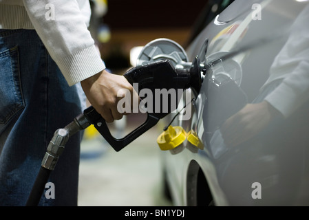 Betankung Auto Fahrer Stockfoto