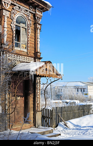 Altes Holzhaus, Belosersk, Vologda Region, Russland Stockfoto