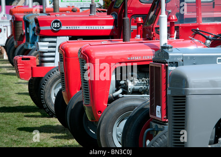 Oldtimer-Traktor-Rallye im Paxton House Stockfoto