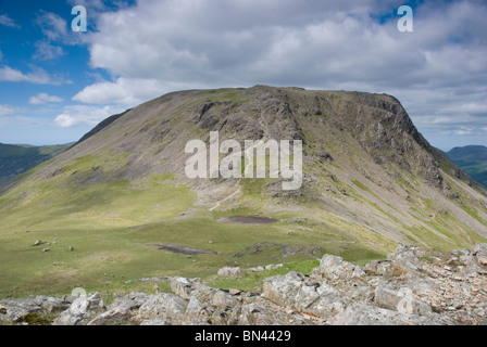 Kirk fiel betrachtet aus großen Giebel - Seenplatte, Cumbria, England Stockfoto