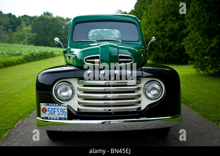 1948-Ford F - 47 Pickup-Truck Stockfoto