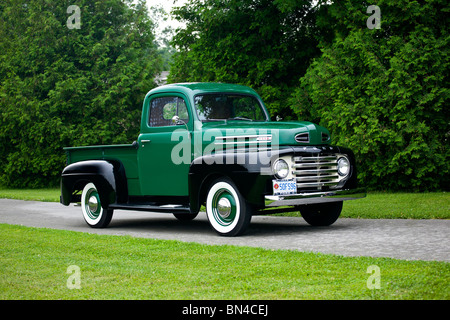 1948-Ford F - 47 Pickup-Truck Stockfoto