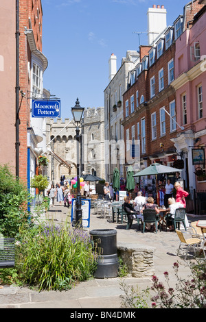 Blick auf Schloss Windsor aus Altstadt Windsor, Windsor, Berkshire, England Stockfoto