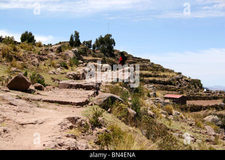 Pfad auf der Insel Taquile, Titicacasee, Peru. Stockfoto