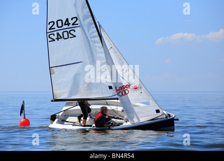 Laser 2000 Millennium Series Open Meeting am Snettisham, Norfolk 23.05.2010. Stockfoto