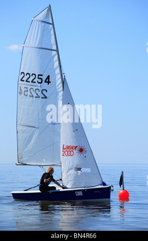 Laser 2000 Millennium Series Open Meeting am Snettisham, Norfolk 23.05.2010. Stockfoto