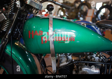 Harley Davidson Motorrad grüne Tank. Museum für historische Fahrzeuge, Guadalest, Spanien 106484 Spain10 Stockfoto