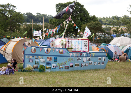 Grüne Felder Bereich des Glastonbury Festivals 2010 Stockfoto