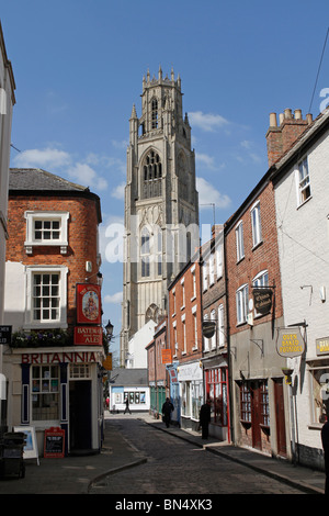 "St Botolph Kirche" / "Boston Stump' gesehen von Kirche Street, Boston, Großbritannien Stockfoto