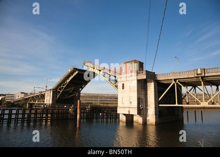 Brücke, die Eröffnungssequenz 5 11 - Closing Ceremony für die South Park-Bridge - 30. Juni 2010 Stockfoto