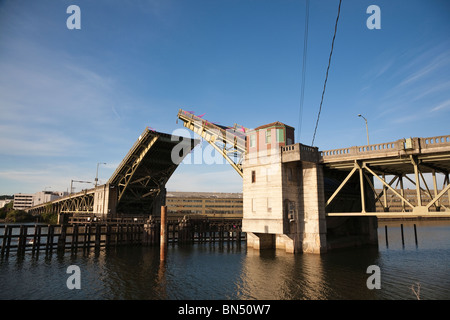 Brücke, die Eröffnungssequenz 6 von 11 - Closing Ceremony für die South Park-Bridge - 30. Juni 2010 Stockfoto