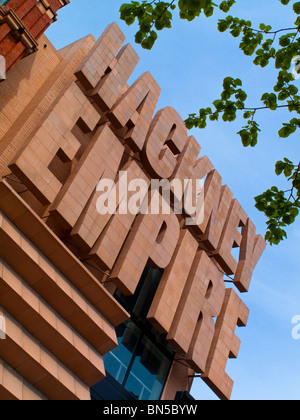 Blick auf der 2004 renovierten Teil des Hackney Empire Theatre in East London UK gebaut vom Architekten Frank Matcham 1901 Stockfoto