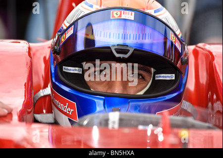 Ferrari-Pilot Marc Gene fährt Ferrari F1-Auto auf dem Goodwood Festival of Speed 2010 Stockfoto