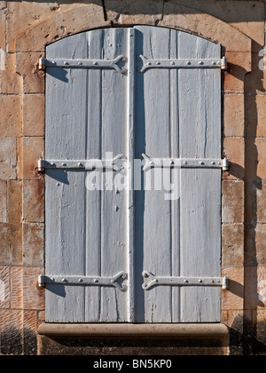 Alte Haus Fensterläden - Sud-Touraine, Frankreich. Stockfoto