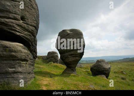 Bridestones, Gritstone Felsformationen in der Nähe von Todmorden, West Yorkshire, England UK gb Stockfoto