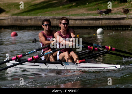 HENLEY ON THAMES, ENGLAND. 07.03.2010 die Henley Royal Regatta am Fluss Themse Henley Berkshire Stockfoto